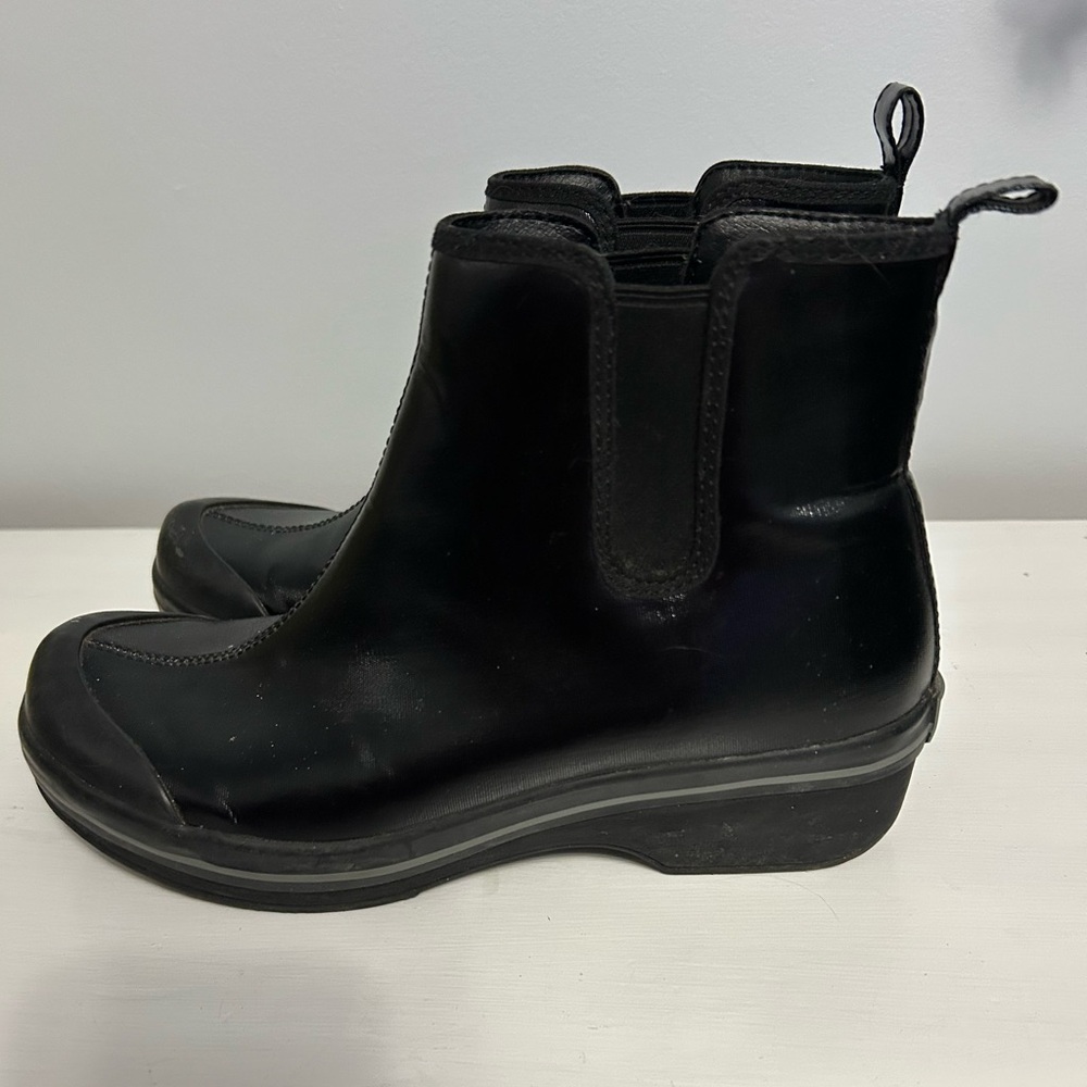 Dansco Sleek Black Chelsea Boots